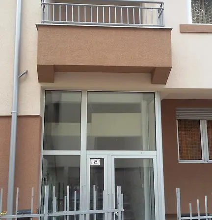 Apartment Athos *