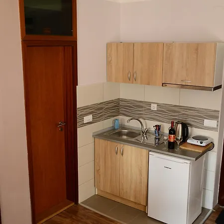 Athos Apartment *