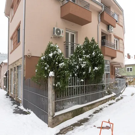 Apartment Athos *